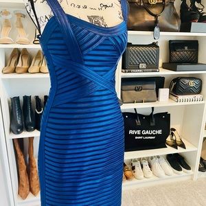 BCBG MaxAzria Rivas Bodycon Bandage Satin Dress Navy Blue